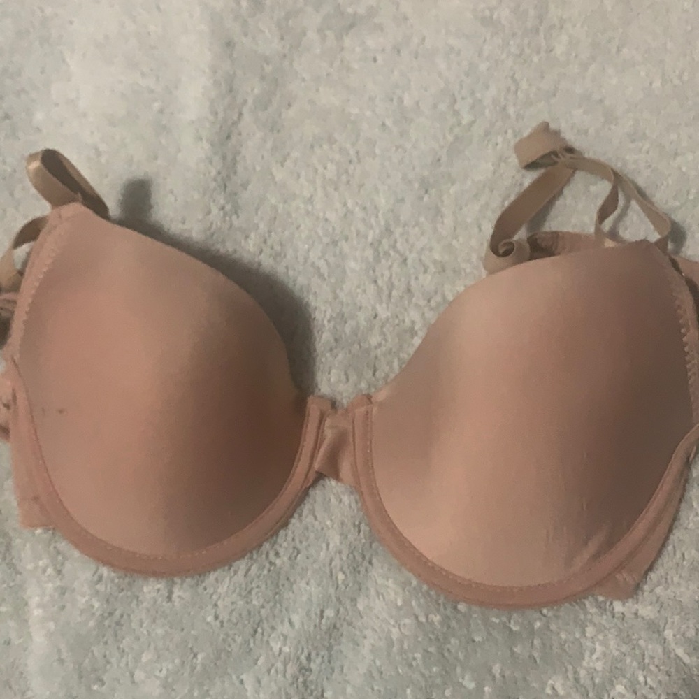 Beautiful bra.